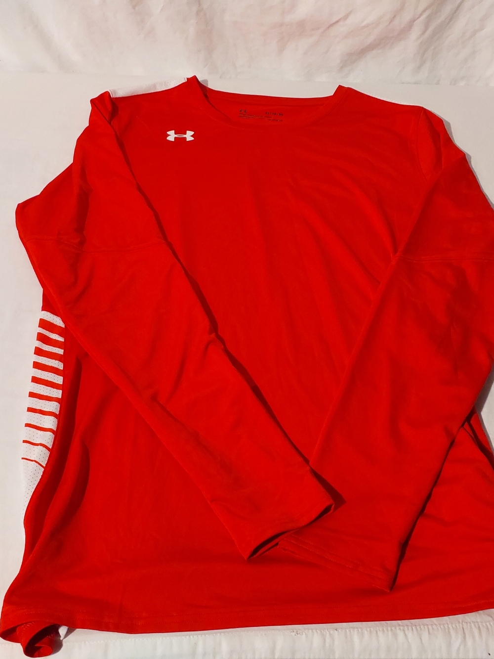 Under Armour Men’s Red Long-Sleeve Athletic Top